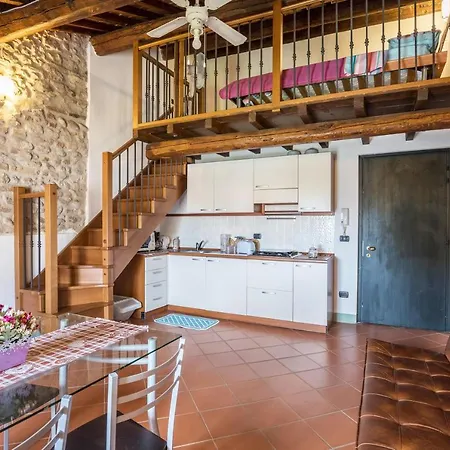 Apartment Romantico Appartamento Nel Castello *