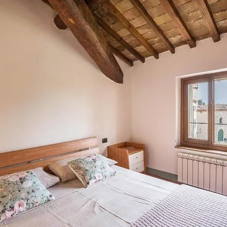 Romantico Appartamento Nel Castello Apartment