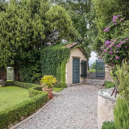 Apartment Romantico Appartamento Nel Castello
